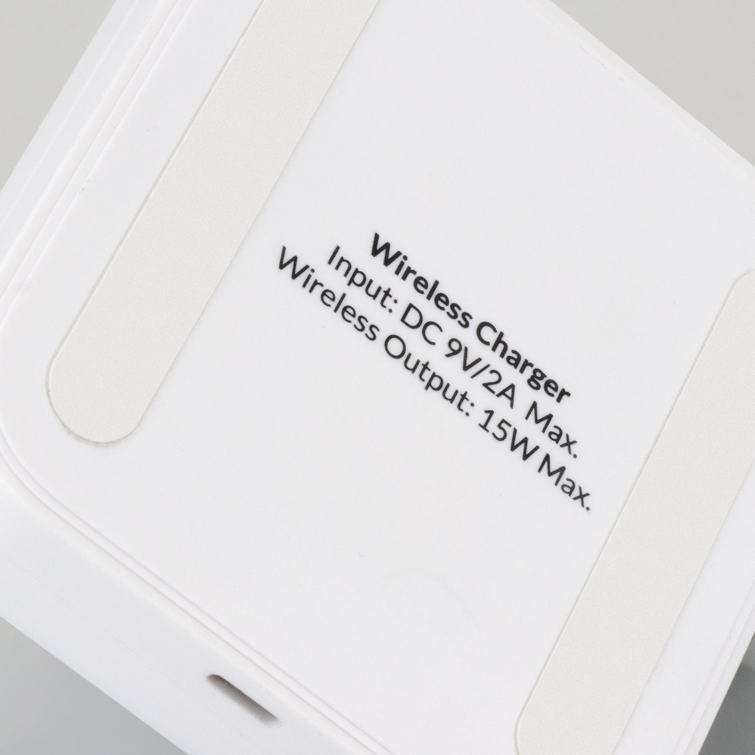 Flex Wireless Fast Charging Stand