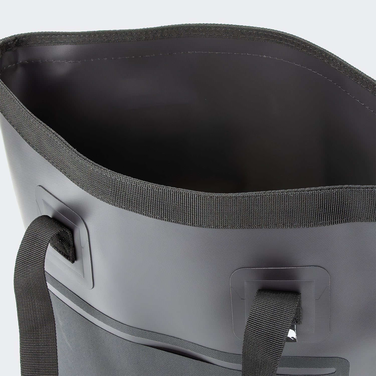Frontier Bucket Bag