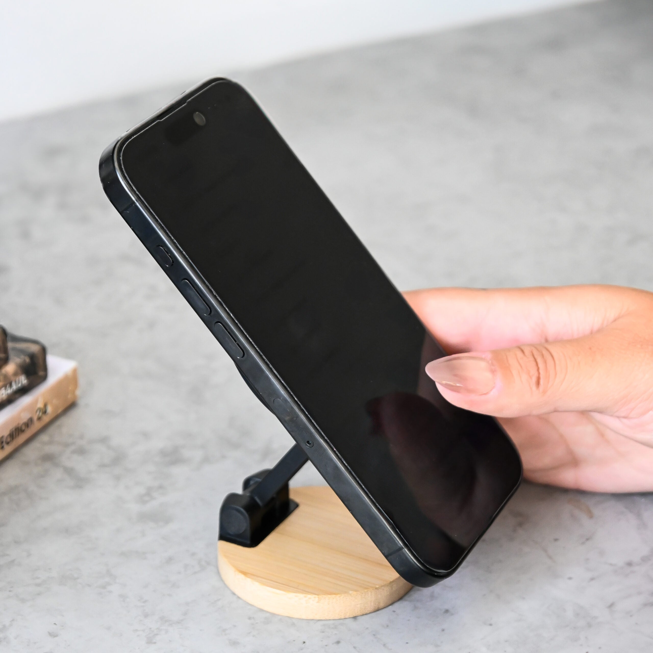 Kulik Magnetic phone Holder 